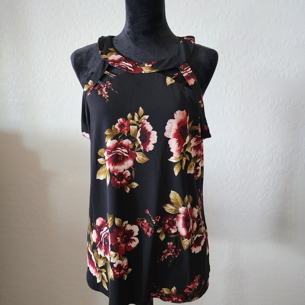 Women's Diana Bell cut out blouse, size XL